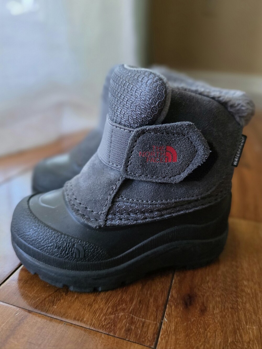 The North Face Toddler Alpenglow II Waterproof Insulated Winter Snow Boots 6T